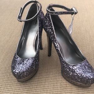New Mossimo glitter platform heels